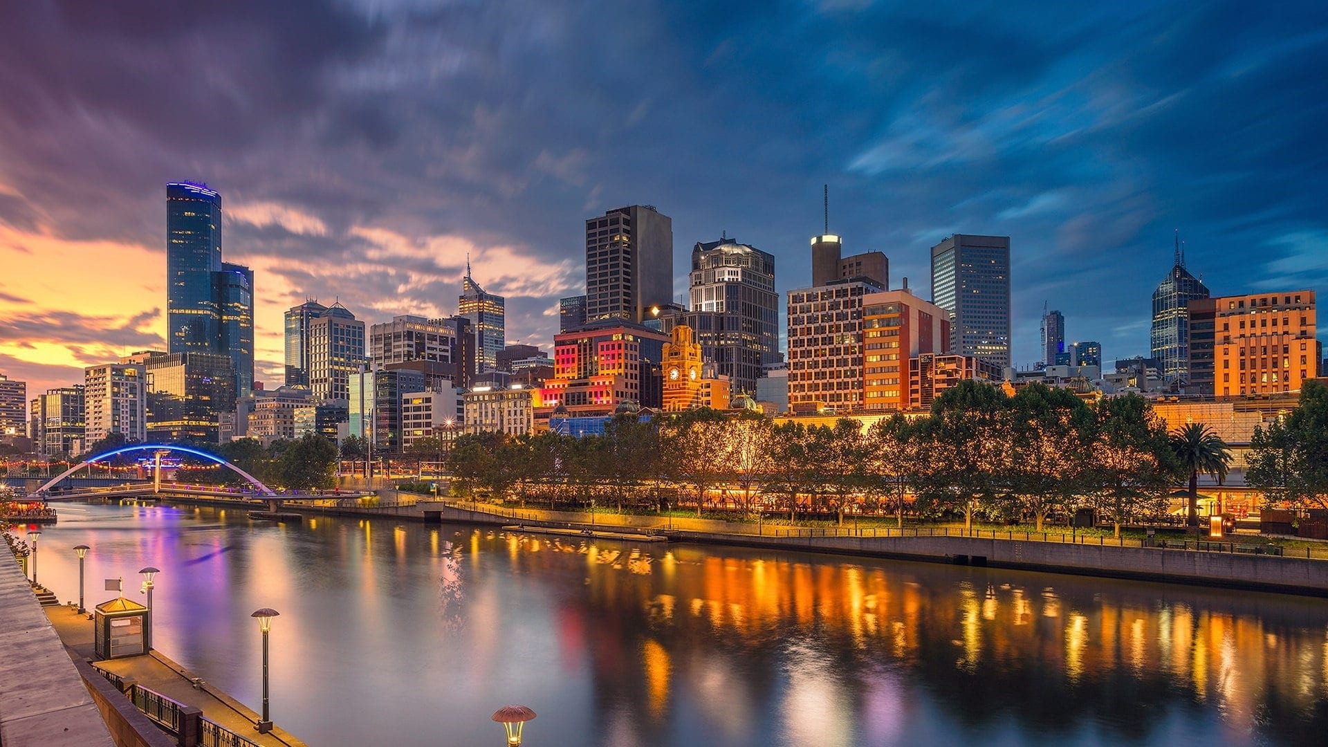 Melbourne City Skyline jpg